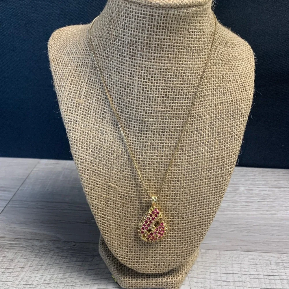 Gold Tone Pink Amber Rhinestone Teardrop Pendant Box Chain Necklace 18 Inch